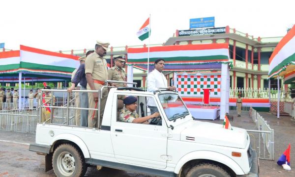  आजादी का 75वां वर्षगांठ बना स्वर्णिम पल