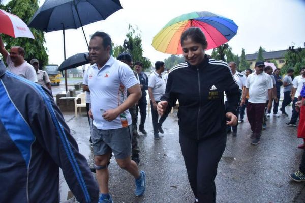 आजादी के जश्न में कलेक्टर-एसपी सहित बच्चे, युवा व बुजुर्गों ने उत्साह से लगाई दौड़