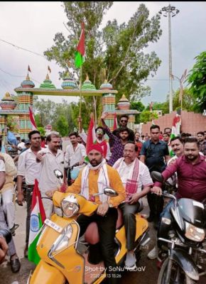 बलरामपुर में विशाल तिरंगा रैली निकली, रामविचार समेत जनप्रतिनिधि हुए शामिल