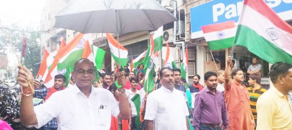 विहिप बजरंगदल ने मनाया अखंड भारत संकल्प दिवस, निकाली तिरंगा यात्रा