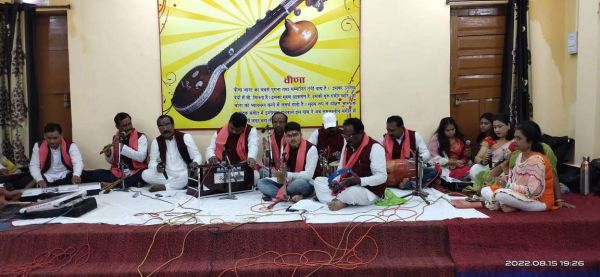 आजादी का  अमृत महोत्सव: भजन संध्या का आयेाजन