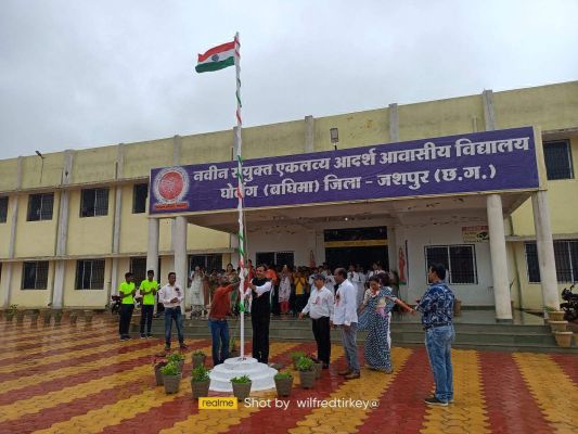 एकलव्य विद्यालय में धूमधाम से मना स्वतंत्रता दिवस, बच्चों की मनमोहक प्रस्तुति