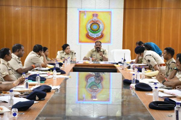 नक्सल ऑपरेशन तेज कर गतिविधियों पर लगाए अंकुश
