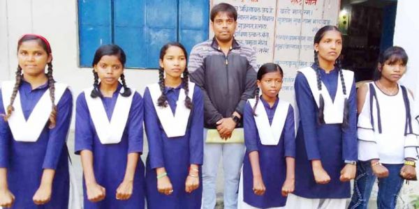 राज्य कराटे प्रतियोगिता के लिए 6 छात्राओं का चयन