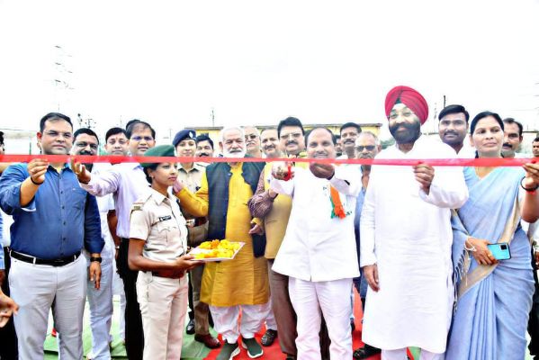 बिशुनपुर में कृष्ण कुंज का विधायक ने किया उद्घाटन
