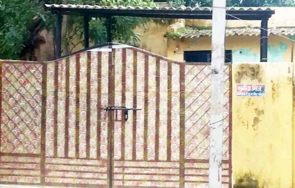 रेलवे निरीक्षक के सूने मकान से ढाई लाख के जेवर पार