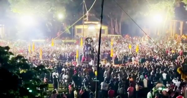 जन्माष्टमी की धूम, मंदिरों में उमड़े भक्त, जगह-जगह मटकी फोड़ प्रतियोगिता