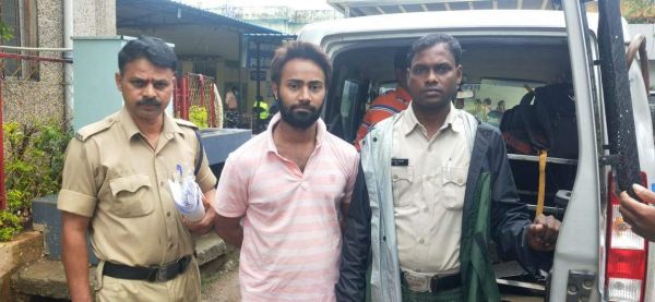 अंग्रेजी शराब जब्त, एक गिरफ्तार