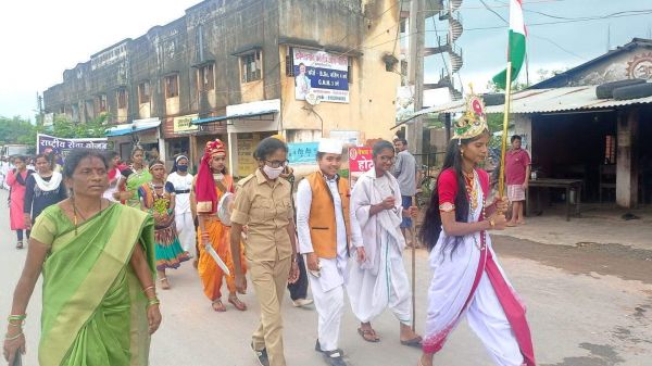 शाउमा कन्या विद्यालय ने सद्भावना दिवस पर निकाली रैली