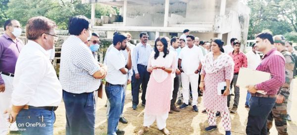 सारंगढ़ में सीएम के आगमन की तैयारियां, कलेक्टर ने किया दौरा