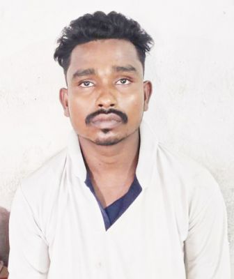 पत्नी की हत्या कर खेत में दफनाया, थाने में समर्पण