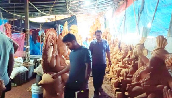 गणेशोत्सव के लिए तैयार किए जा रहे पंडाल