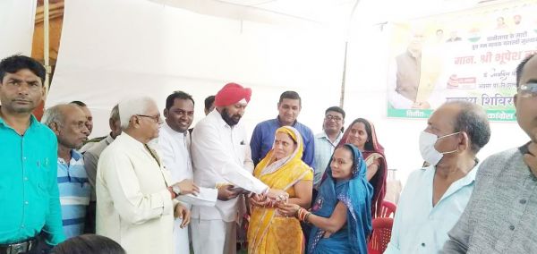 कांग्रेसियों ने मनाया सीएम का जन्मदिन