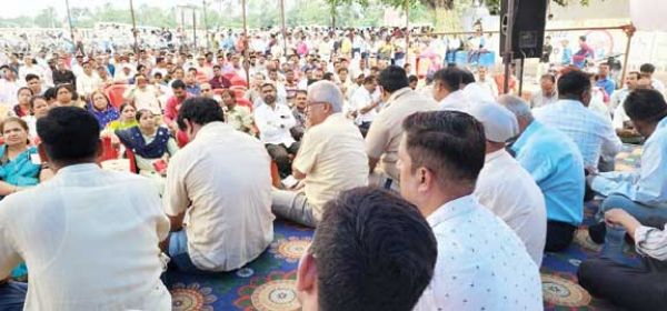 धरना स्थल पहुंचकर अरूण साव ने हड़ताल को दिया समर्थन, आज शाम पूरे प्रदेश में मशाल रैली