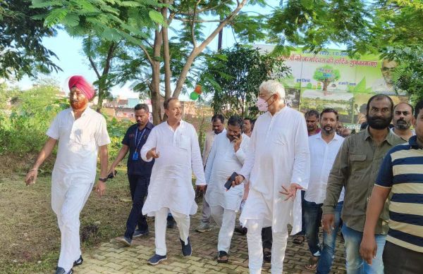 बारिश से दर्जन से ज्यादा मकान धराशायी, सरगुजा सदन को अस्थायी राहत केंद्र बनाया