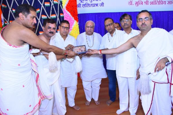 पर्युषण पर बैर विरोध के प्रदूषण को मैत्री, प्रेम और क्षमा से करें दूर-राष्ट्र संत ललित प्रभजी