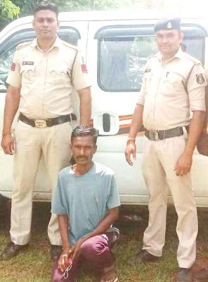 चारपहिया वाहन सहित बकरी चोर पकड़ाया 