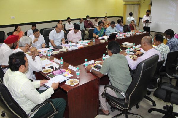 मेकाहारा में किडनी,लीवर ट्रांसप्लांट की तैयारी, स्पीच, फिजियोथेरेपी निःशुल्क 