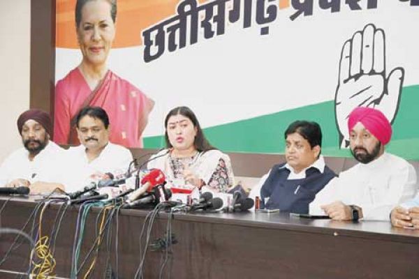 देश में महंगाई-बेरोजगारी के लिए मोदी की गलत आर्थिक नीतियां जिम्मेदार-नायक