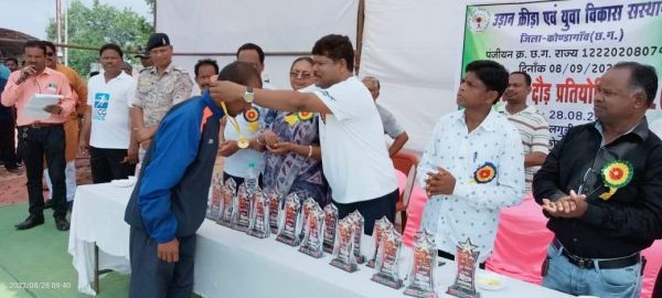 स्वस्थ मैराथन दौड़ : विजेंद्र-प्रियंका ने मारी बाजी