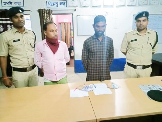 सट्टा-पट्टी खिलाने वाले 2 गिरफ्तार