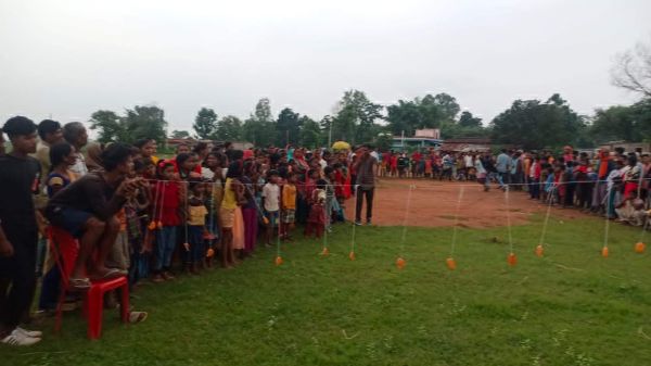 मेंड्राकला में खेलकूद व सांस्कृतिक कार्यक्रम