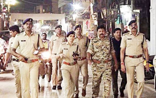 एसपी ने अफसरों के साथ किया शहर का निरीक्षण, सदर मार्ग में पेट्रोलिंग कर ट्रैफिक व्यवस्था देखी