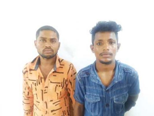 चाकू से वार कर मोबाइल लूटने वाले 2 निगरानी बदमाश गिरफ्तार