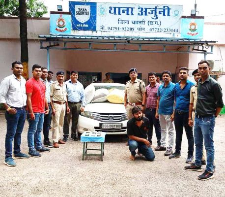 10 लाख का गांजा सहित यूपी का तस्कर गिरफ्तार