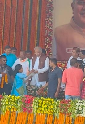 सीएम को सौंपा मांग पत्र