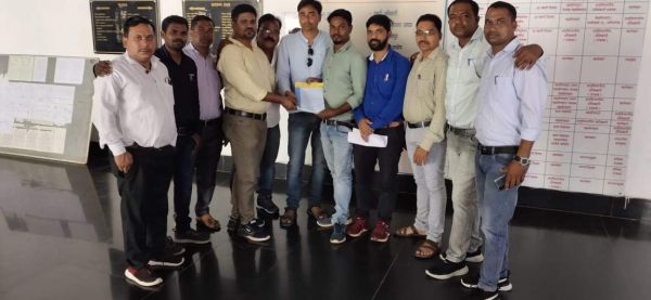 सहायक शिक्षक फेडरेशन ने मुख्यमंत्री के नाम कलेक्टर को सौंपा ज्ञापन