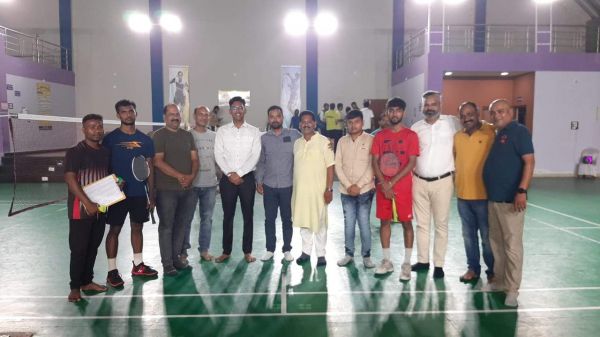 कोण्डागांव के इंडोर स्टेडियम में अंतरराज्यीय ओपन सिंगल बैडमिंटन टूर्नामेंट