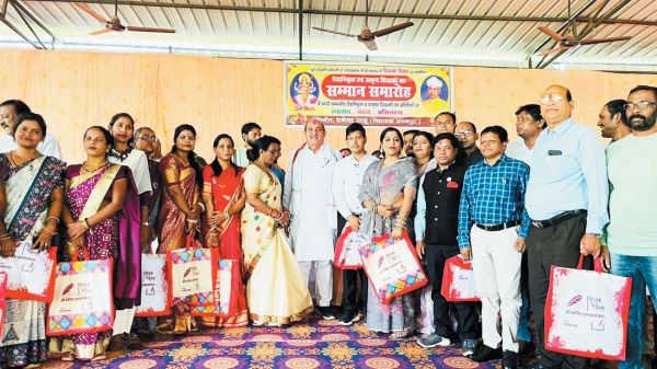 विधायक ने सेवानिवृत्त व उत्कृष्ट शिक्षकों का किया सम्मान