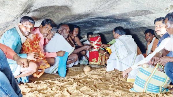 लिंगेश्वरी माई का खुला द्वार, 40 हजार भक्तों ने किए दर्शन