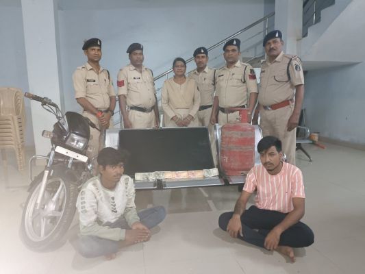 चोरी करने वाला साथी महाराष्ट्र से गिरफ्तार