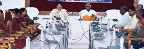 अधिक से अधिक मछुआ समिति गठित कर शासन की योजनाओं से लाभान्वित करने पर जोर