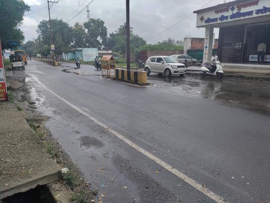 रिमझीम बारिश से मौसम में आई ठंडक