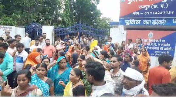 चीरा गैंग के गुर्गों ने तलवारों से लैस होकर युवक, युवती पर किया हमला