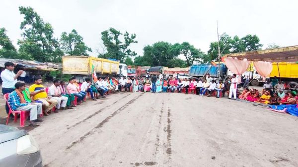 सात सूत्रीय मांगों को लेकर भाजपाईयों ने किया चक्काजाम