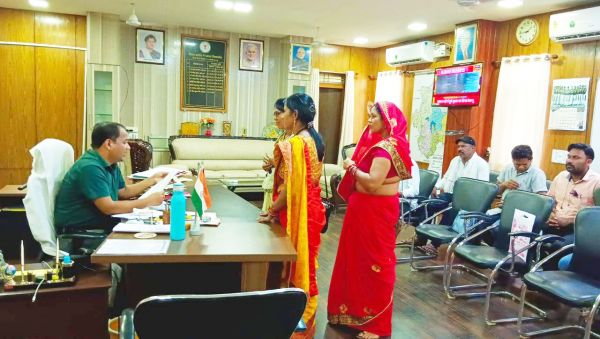 गुरुर नपं अध्यक्ष के खिलाफ पार्षदों ने मोर्चा खोला