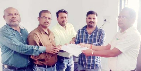 अध्यक्ष की याचिका खारिज होने के बाद पार्षदों ने वोटिंग के लिए तिथि तय करने मांग की