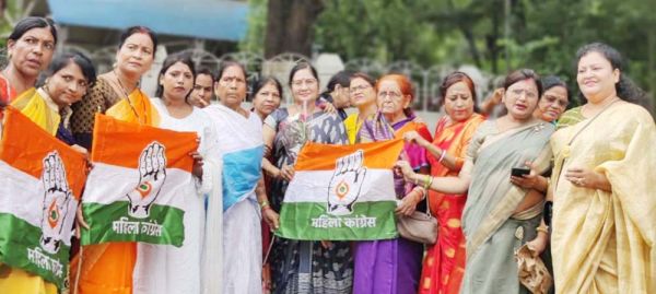 महिला कांग्रेस ने सोल्लास मनाया स्थापना दिवस
