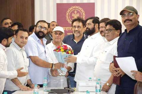  छत्तीसगढ़ शिवसेना शिन्दे के साथ, महाराष्ट्र के सीएम से चर्चा