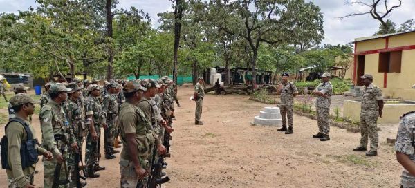लोगों से अच्छा व्यवहार और समस्याओं का तत्काल निराकरण करें