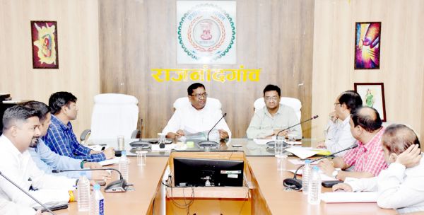 जनसामान्य को स्वास्थ्य सुविधाएं उपलब्ध कराने की दिशा में करें हरसंभव प्रयास