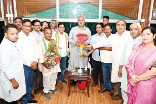सतनामी समाज के प्रतिनिधियों ने सीएम का आभार माना