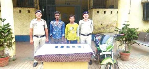 मोबाइल लुटेरे गिरफ्तार