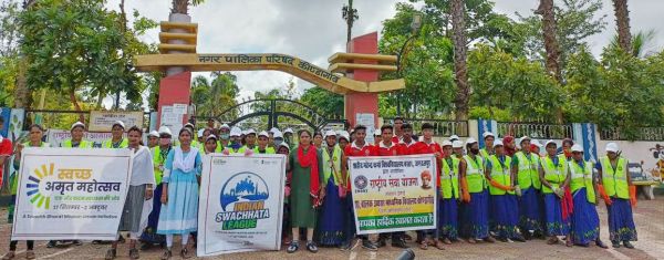 विभिन्न स्थलों की सफाई कर स्वच्छता का संकल्प
