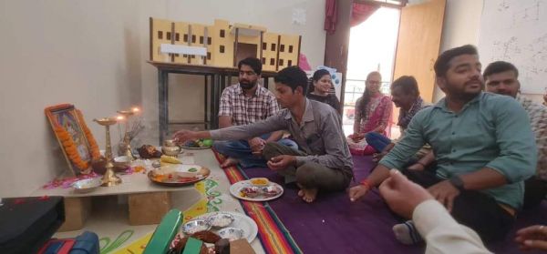 जगह-जगह पूजे गए देवशिल्पी विश्वकर्मा, कई आयोजन