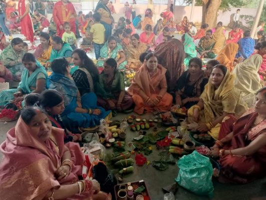 महिलाओं ने जीवित्पुत्रिका व्रत रखा